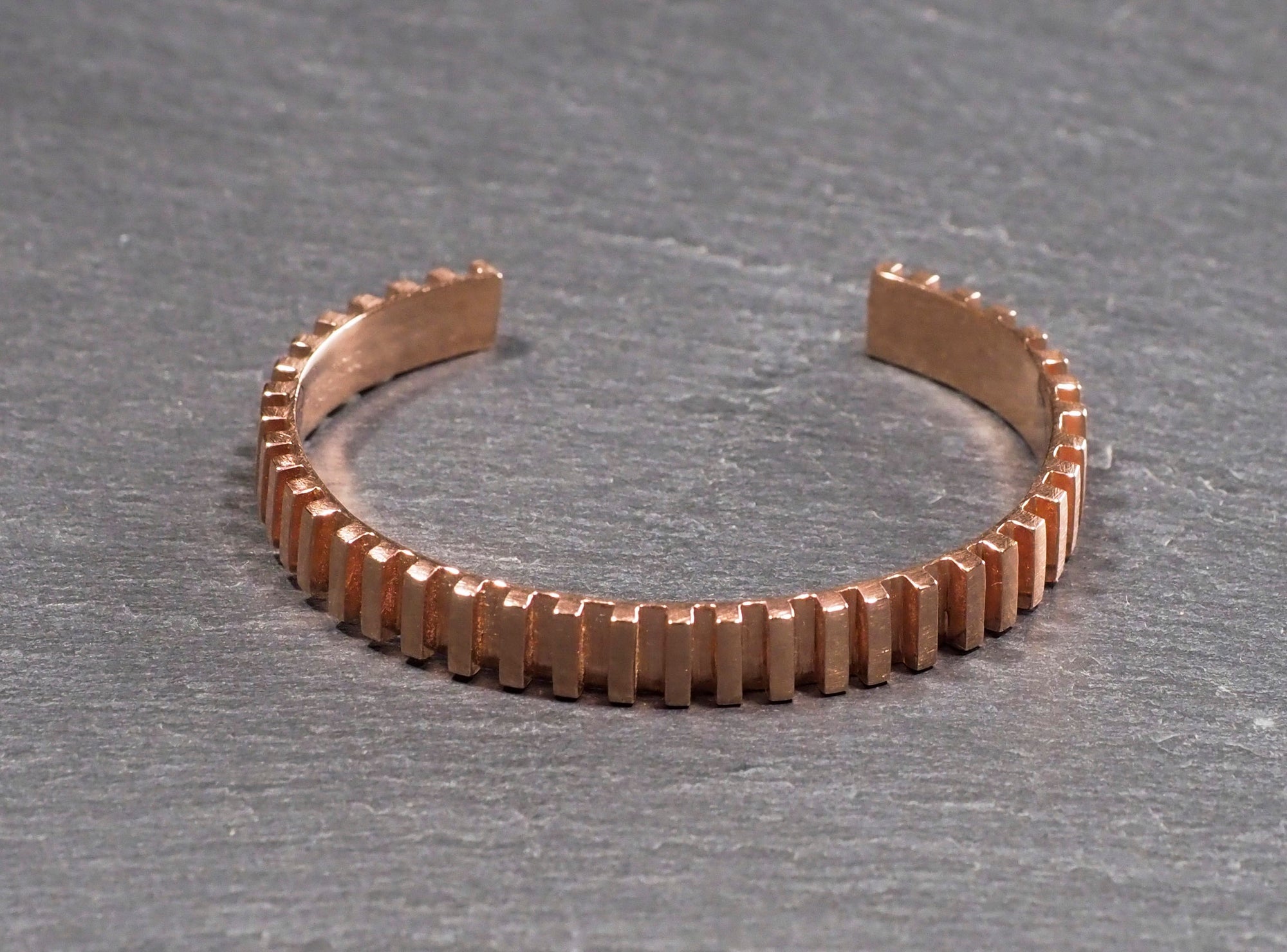 Linear Bracelet 24kt Rose Gold